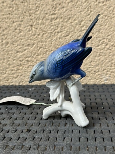 Karl ens statue - :, oiseau