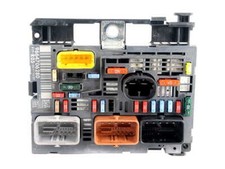 Module BSM Boîte à Fusibles Citroen Berlingo C4 C8 Jumpy III Peugeot 307 308 607