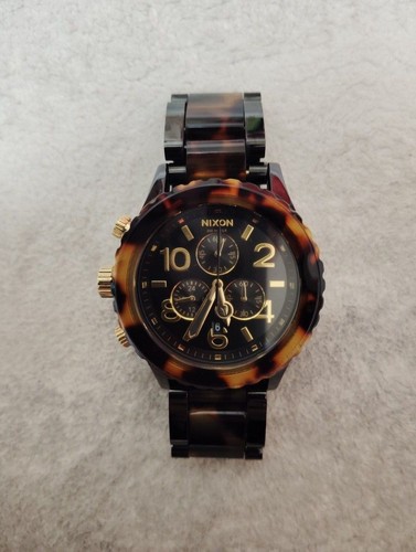 Nixon chrono 200m - 20,