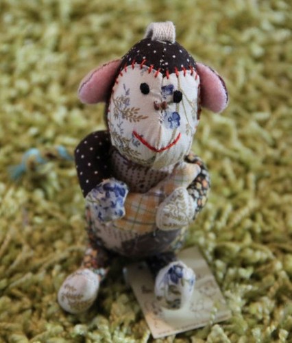 Superbe peluche doudou - , porte