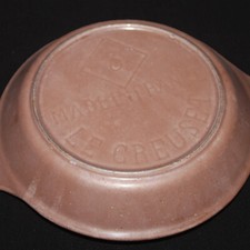 Plat à four à œuf marron en