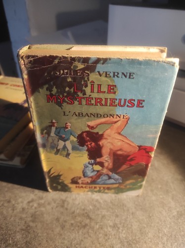 L'île mystérieuse