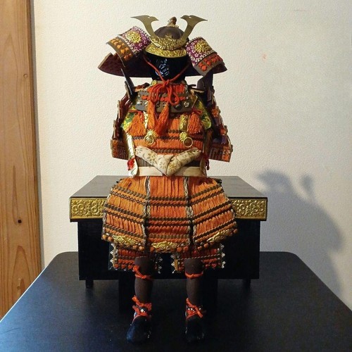 Ancienne poupée samouraï