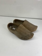 Paire de sabot en bois dans