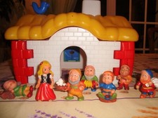 Chaumière de Blanche neige et les 7 nains Educo Baby