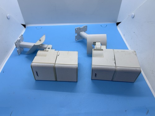 Lot white bose lifestyle - of,