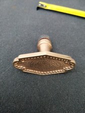 Ancienne poignée de meuble/fenêtre/porte crémone en bronze ou laiton