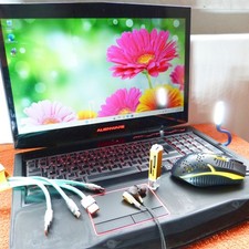 XL SET Alienware M17x R3 HIGHEND 17 pouces GAMING l 16 Go RAM L 2 To SSD HDD ...