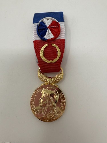 Médaille travail grand - grand, or