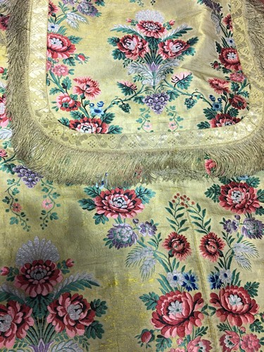 Chasuble aux fleurs charles - chasuble,