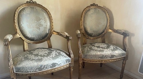 Lot fauteuils médaillons - 2,