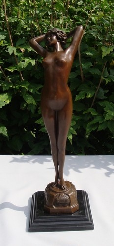 Statue sculpture reveil - le,