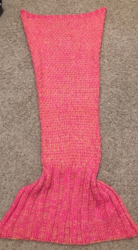 Hand crocheted mermaid - hand,