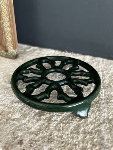 Dessous plat rond ancien - de, en