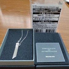 Collier argent Final Fantasy