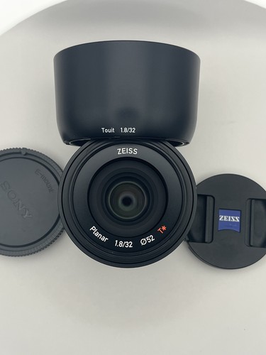 Zeiss touit 32mm - f1.8, planar