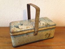 ANCIENNE BOITE panier A