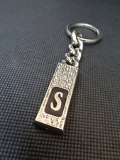 Porte clé lettre S métal