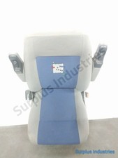 SIEGE ARRIERE DROIT VOLKSWAGEN TRANSPORTER 4  / NE 10584