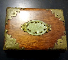 jolie boite à bijou en bois - intérieur feutrine - très bon état