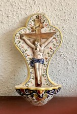 Bénitier en faience de