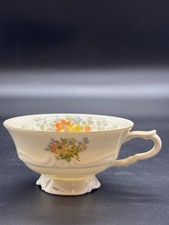 Ancienne tasse à thé en