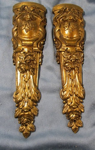 Anciens ornements meuble - 2,
