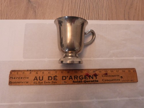 Coquetier timbale étain - en,