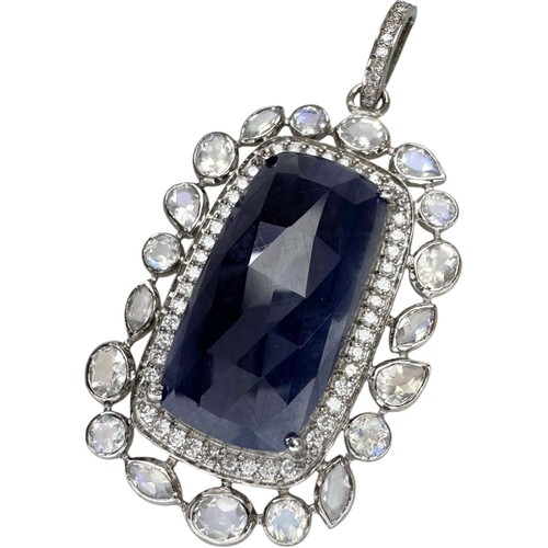 Haut pendentif style - , ancien
