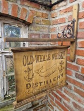 PANNEAU SUSPENDU PUB OLD WHALE