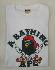 Un T-Shirt Bape Pirate De A