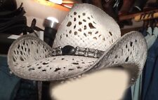 ref:6892 Chapeau country