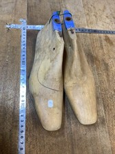 n° 3 old tool, outil ancien de Cordonnier bottier, forme à chaussure  femme