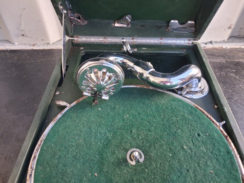 Valise tourne disque - , his