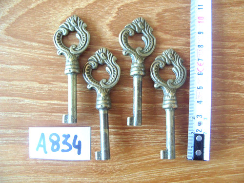 Lot a834 clé - 4, clÉs