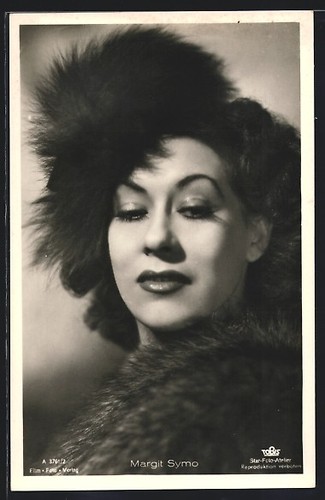 Actrice margit symo posant - margit,