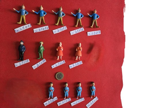 Figurine abîmée - (95),