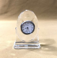 pendulette de table en cristal signé BACCARAT modèle TRANQUILITY pendule horloge