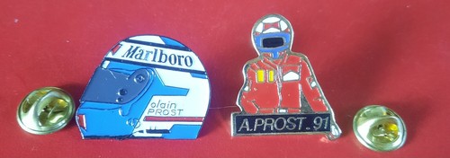 Lot pin casque et - pin's,