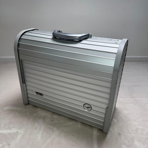 Rimowa lufthansa flight kit - lufthansa,