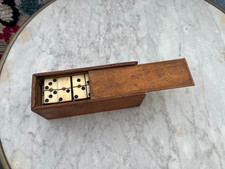 Ancien jeu de dominos en os avec boite en bois- complet