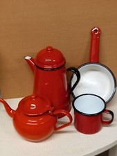 Cafetière, théière, tasse mug, casserole, émaillées rouge Vintage rétro occasion