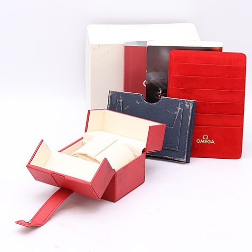 Coffret montre rouge - , omega