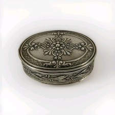 Boite. Pilulier ovale