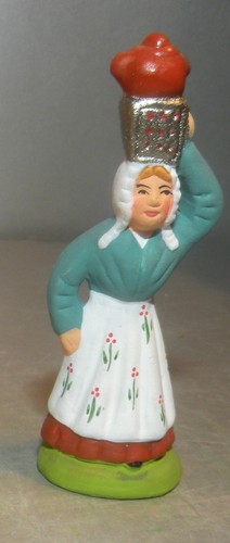 New woman with stove cm - 4,