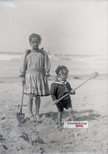 Jeunes enfants sable - enfants,,