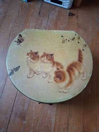 Boîte chapeau ancienne - à,