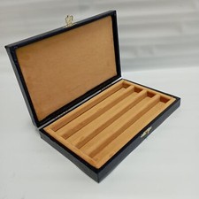 Coffret À Stylos, Intérieur