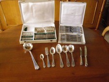 MENAGERE  EN METAL ARGENTE  LE GUILDE DES ORFEVRES DANS 2 COFFRETS 64 PIECES