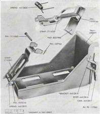 porte boîte à munitions US cal 50 avec sa boîte 